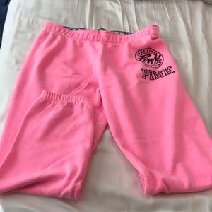 Pick VS sweat pants!